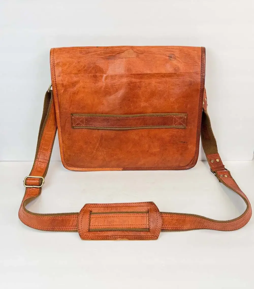 Berliner Bags Vintage Style Leather Messenger Bag Adjustable Shoulder Strap